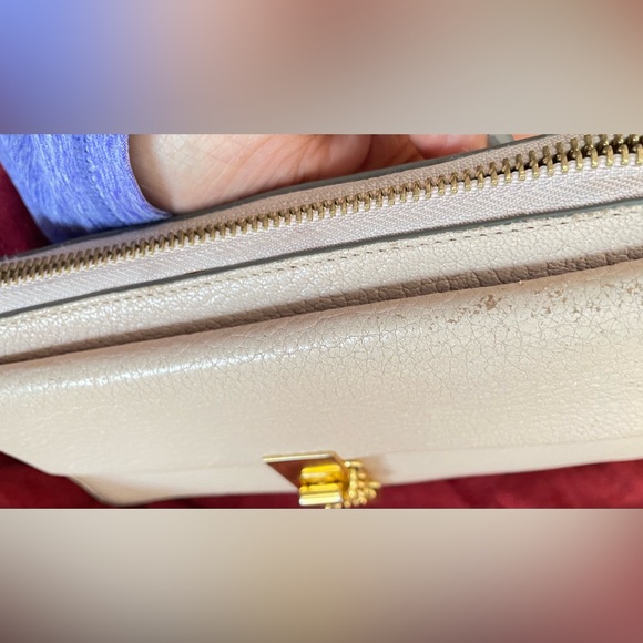 Chloe Long Wallet . Preowned condition.Authentic. - Picture 11 of 15